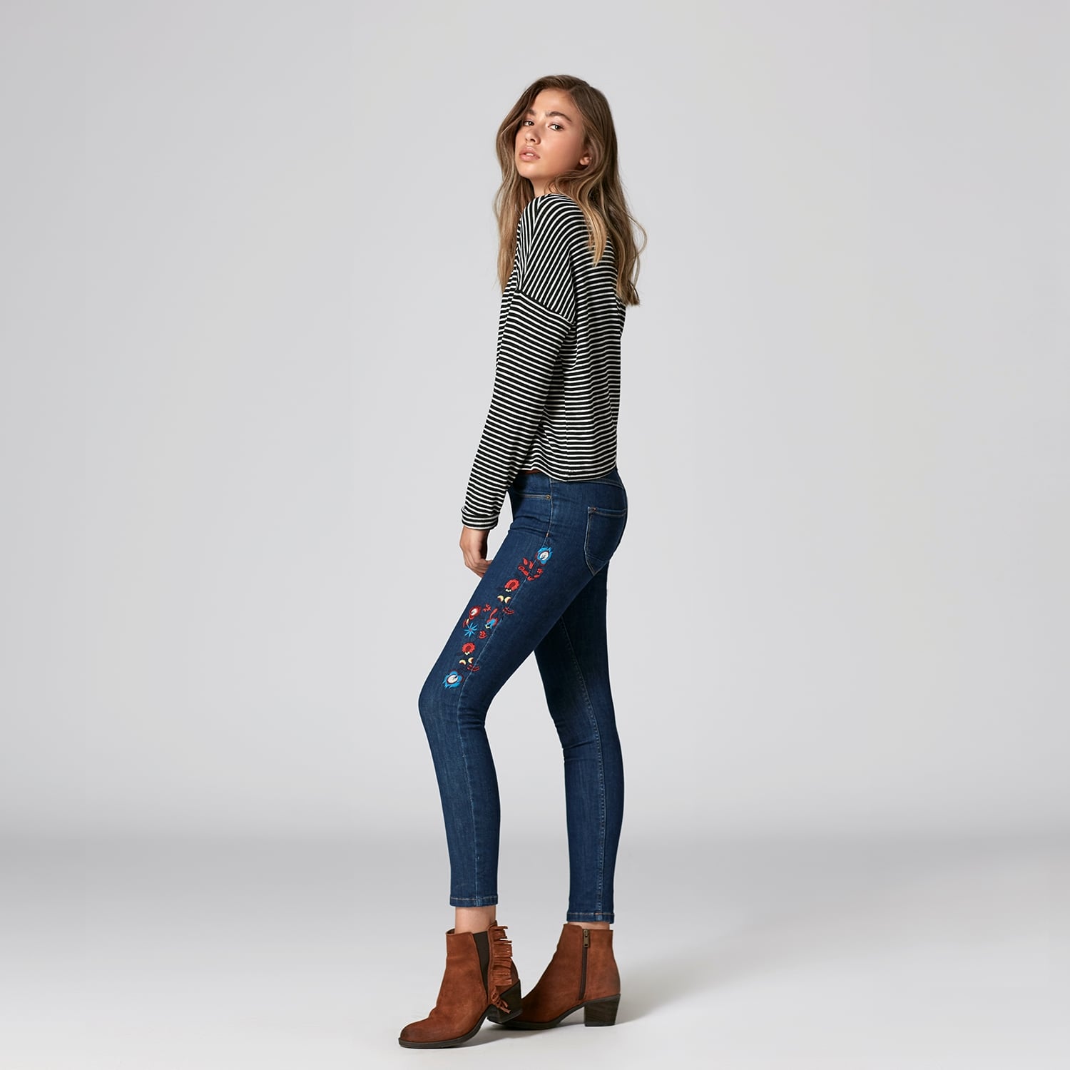 NAKIŞLI JEAN PANTOLON