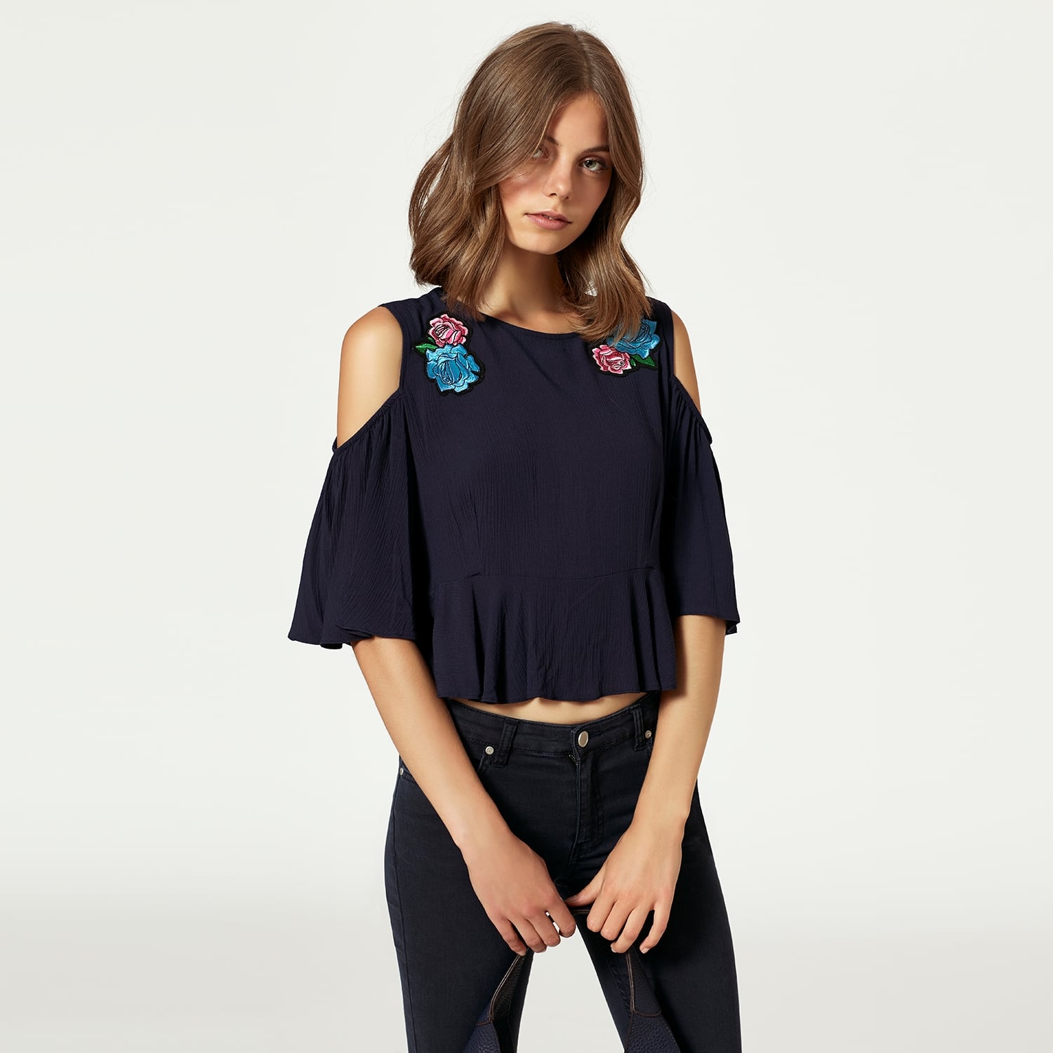 OMUZ DEKOLTELİ CASUAL BLUZ