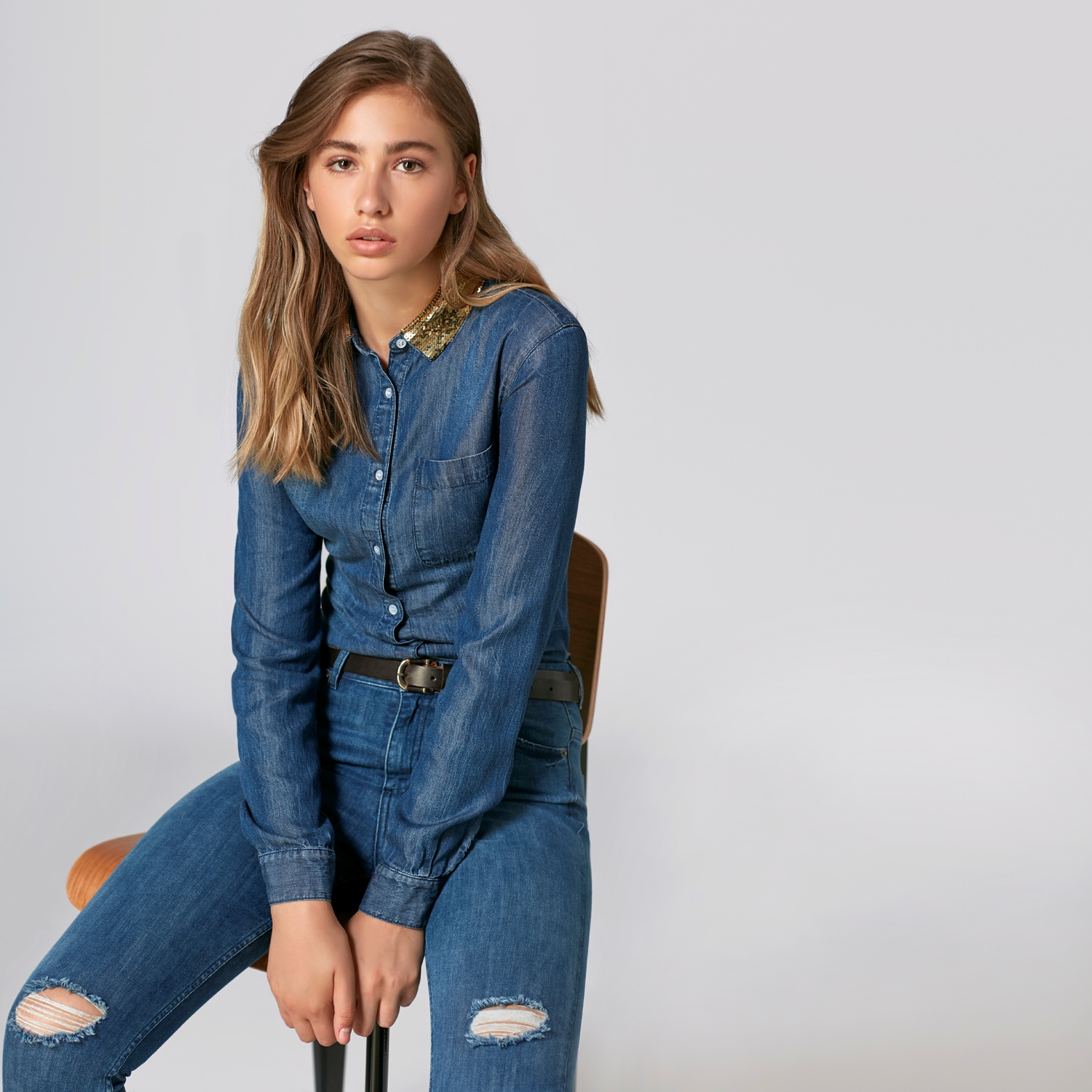 İŞLEMELİ JEAN GÖMLEK