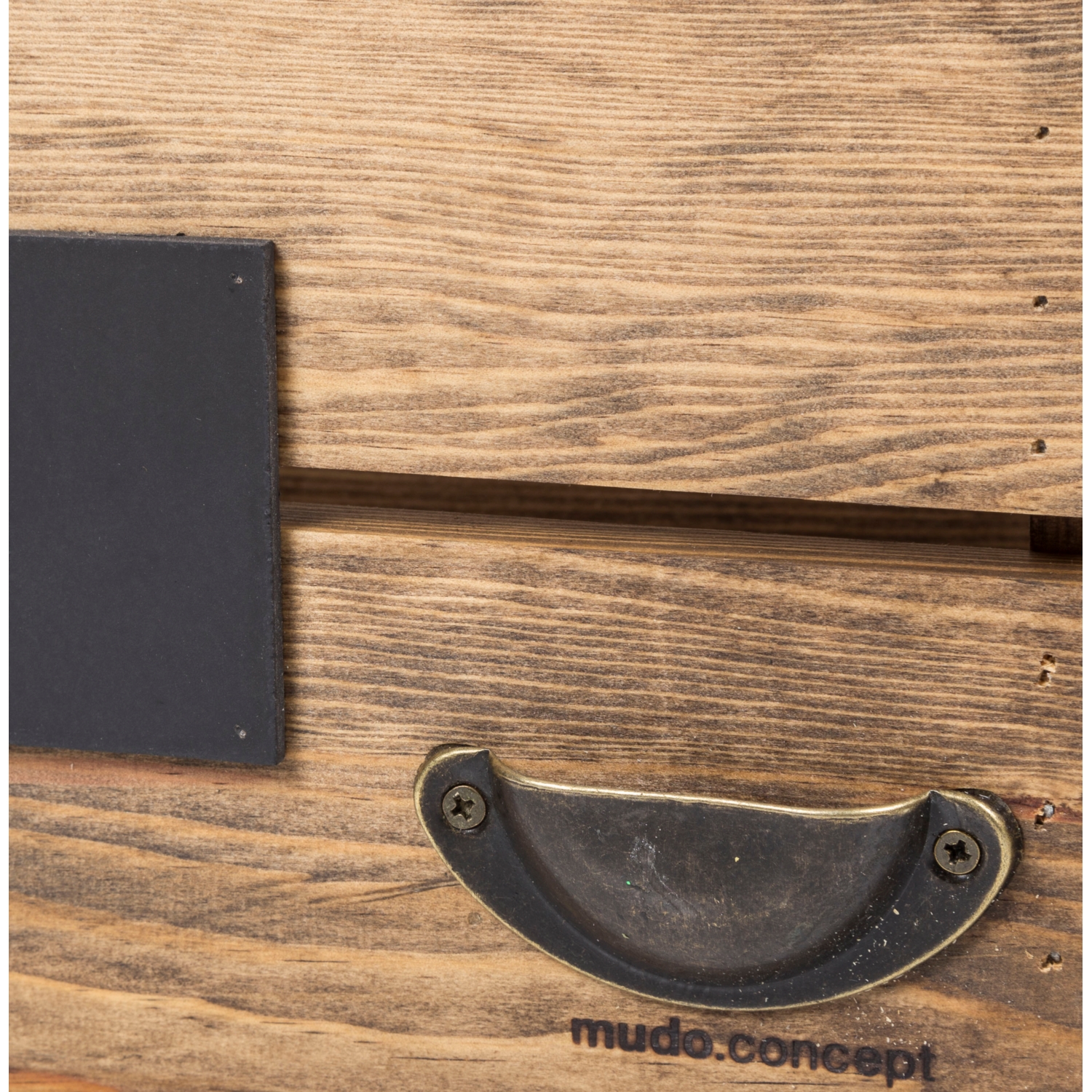 AHŞAP ŞARAP STANDI