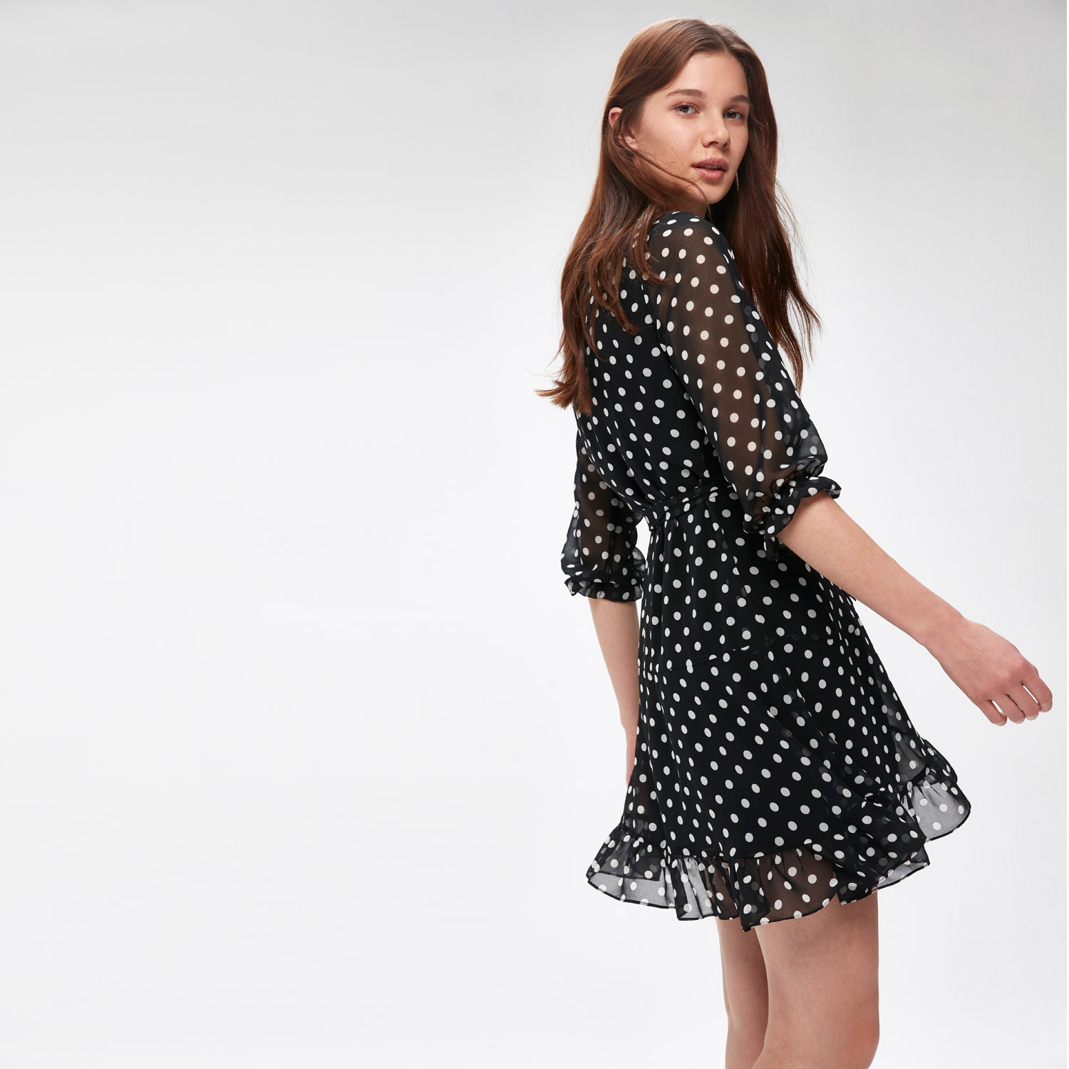 FIRFIR DETAYLI PUANTİYELİ MİNİ ELBİSE