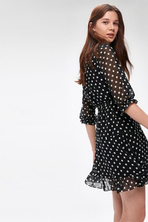  FIRFIR DETAYLI PUANTİYELİ MİNİ ELBİSE