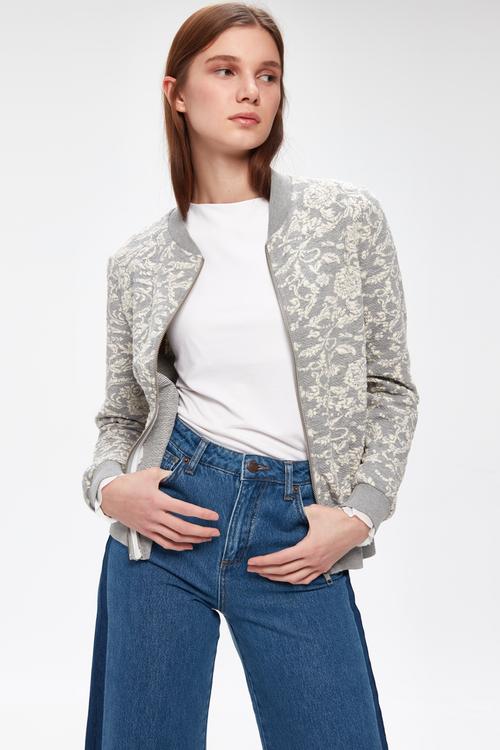  DESENLİ ÖRME CEKET