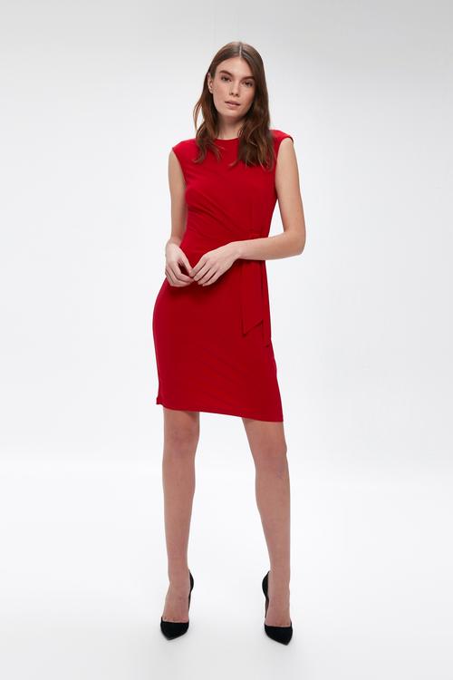  BELDEN KURDELELİ ELBİSE