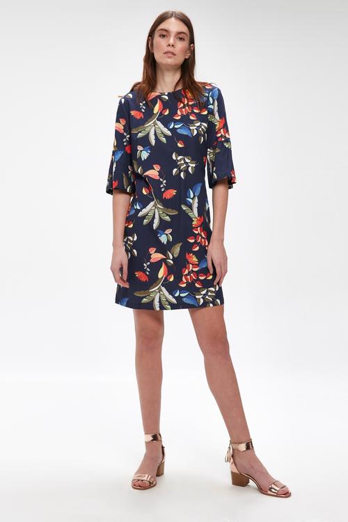  ÇİÇEK DESENLİ KOLLARI VOLANLI ELBİSE