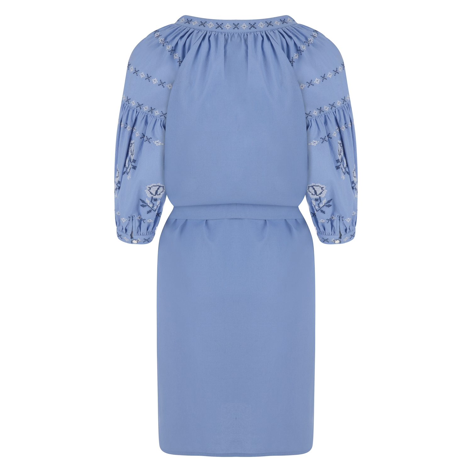 NAKIŞLI PÜSKÜLLÜ ELBİSE