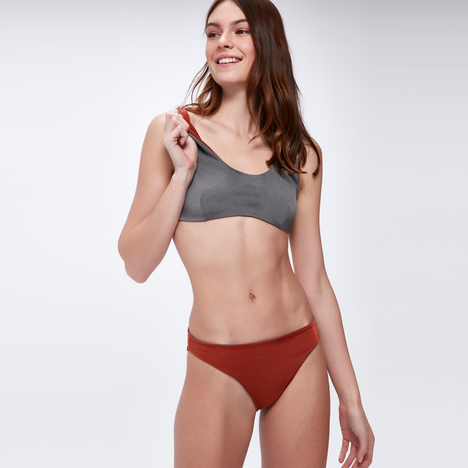 ÇİFT TARAFLI BİKİNİ TAKIMI