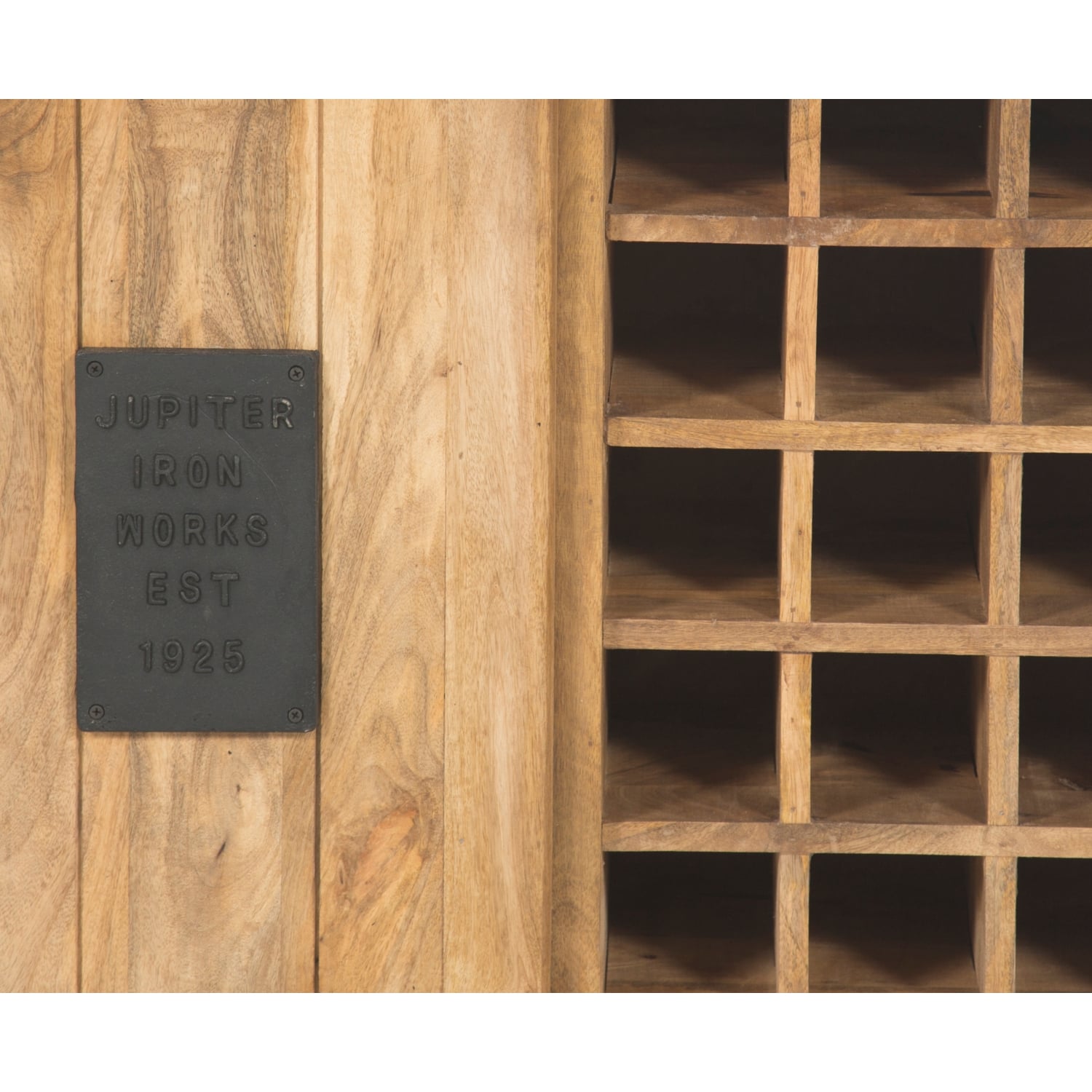 VINHO MASİF AHŞAP ŞARAPLIK