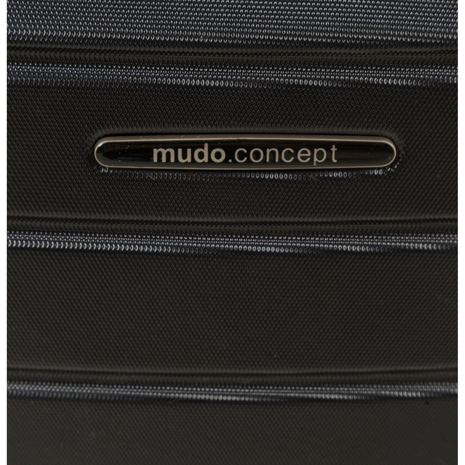 ORTA BOY SİYAH VALİZ