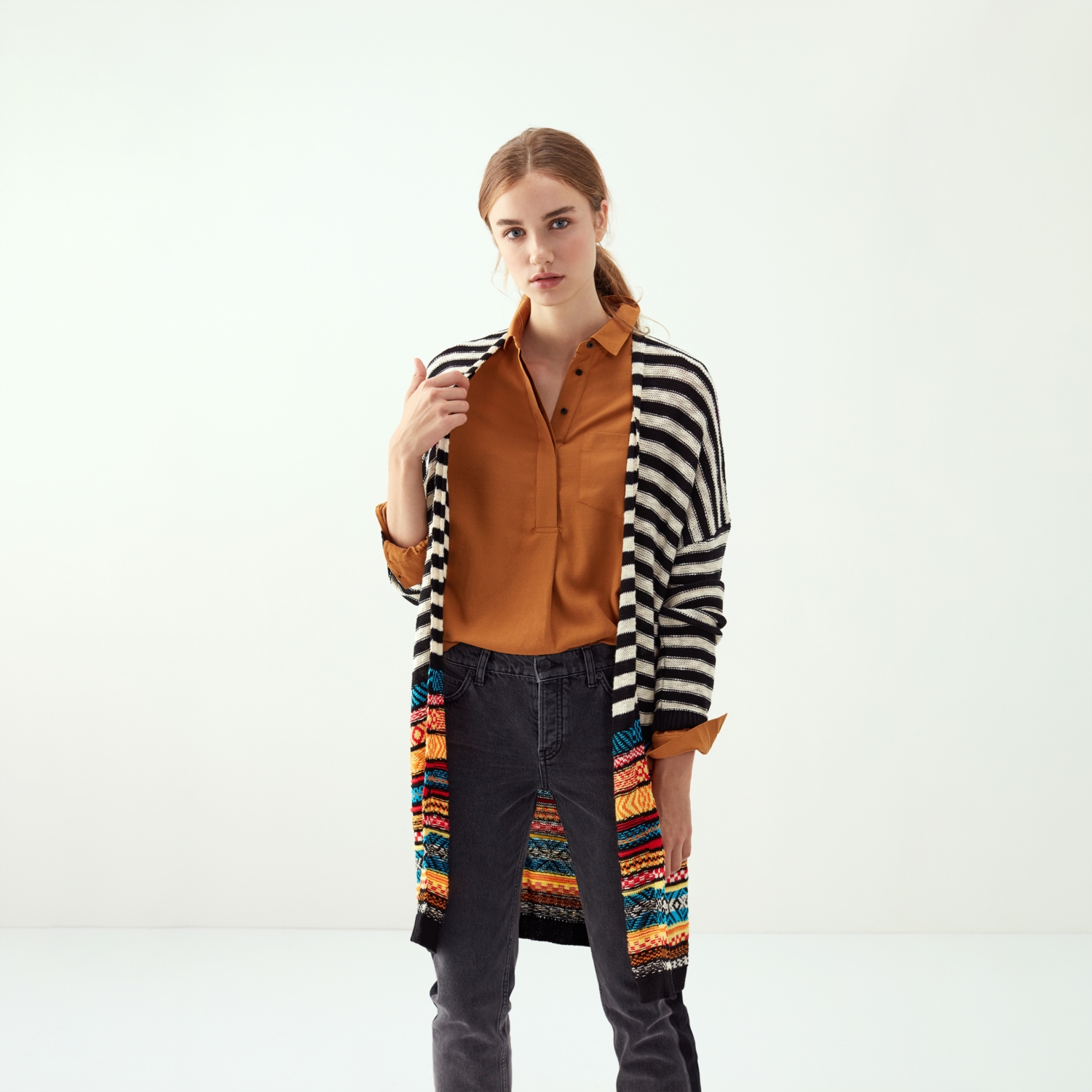 ÇİZGİLİ ETNİK DESENLİ UZUN HIRKA