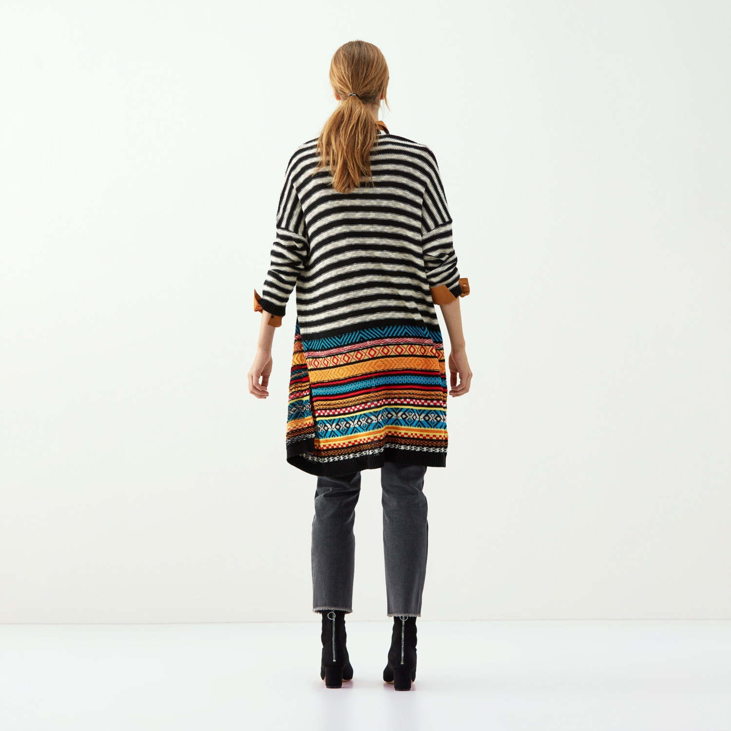 ÇİZGİLİ ETNİK DESENLİ UZUN HIRKA