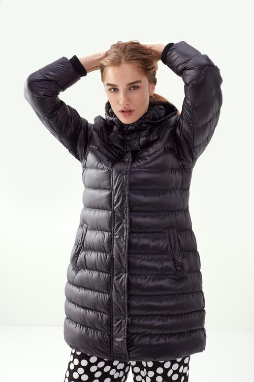  KAPÜŞONLU ŞİŞME MONT