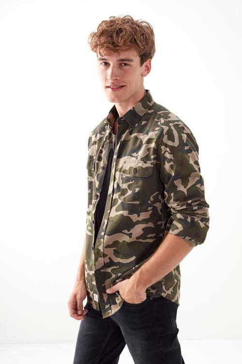  KAMUFLAJ DESENLİ REGULAR CASUAL GÖMLEK