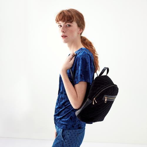  KADİFE SIRT ÇANTASI