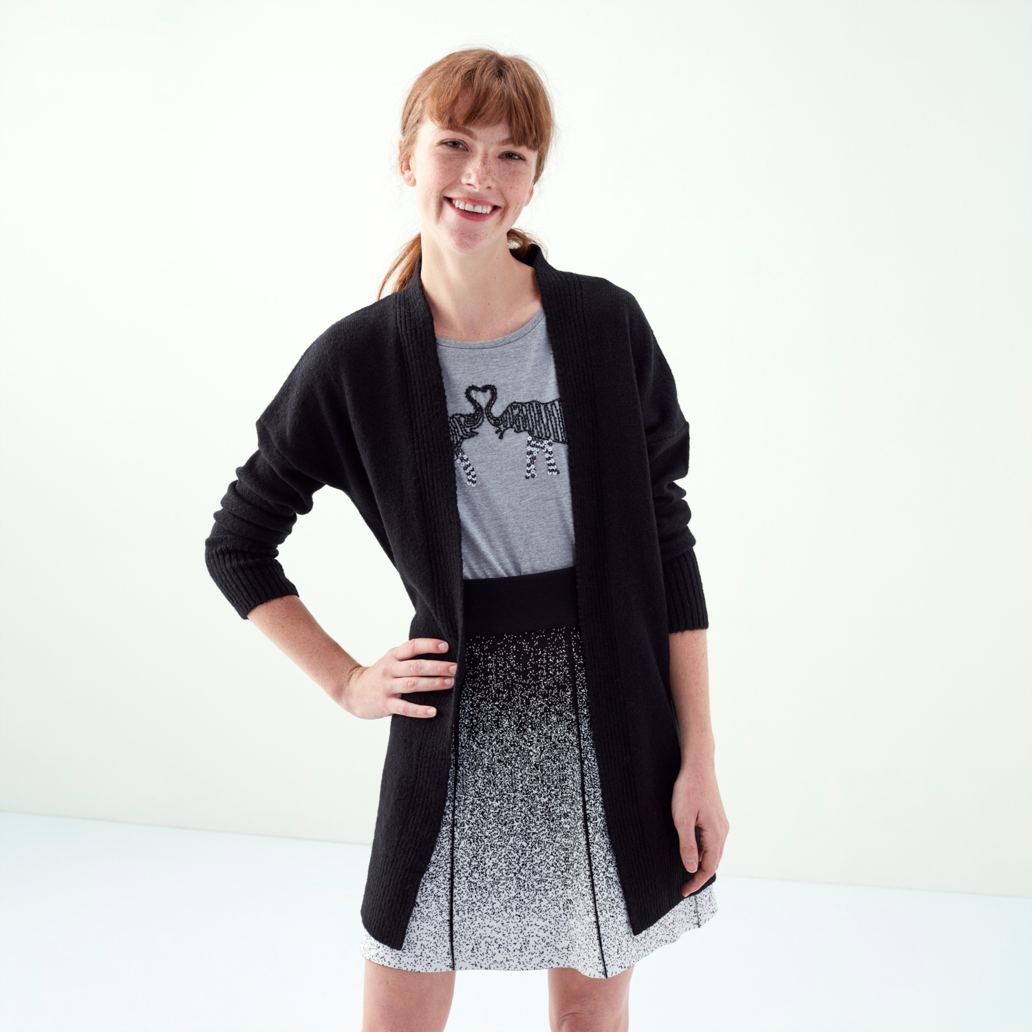 AÇIK YAKA UZUN HIRKA