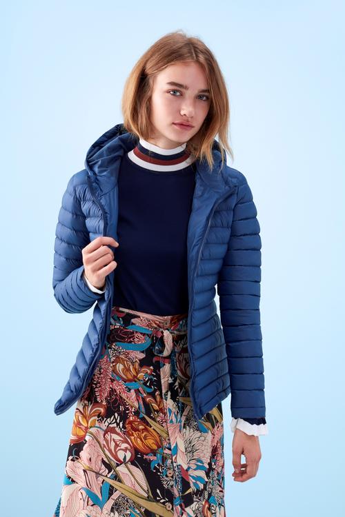  KAPÜŞONLU KISA ŞİŞME MONT