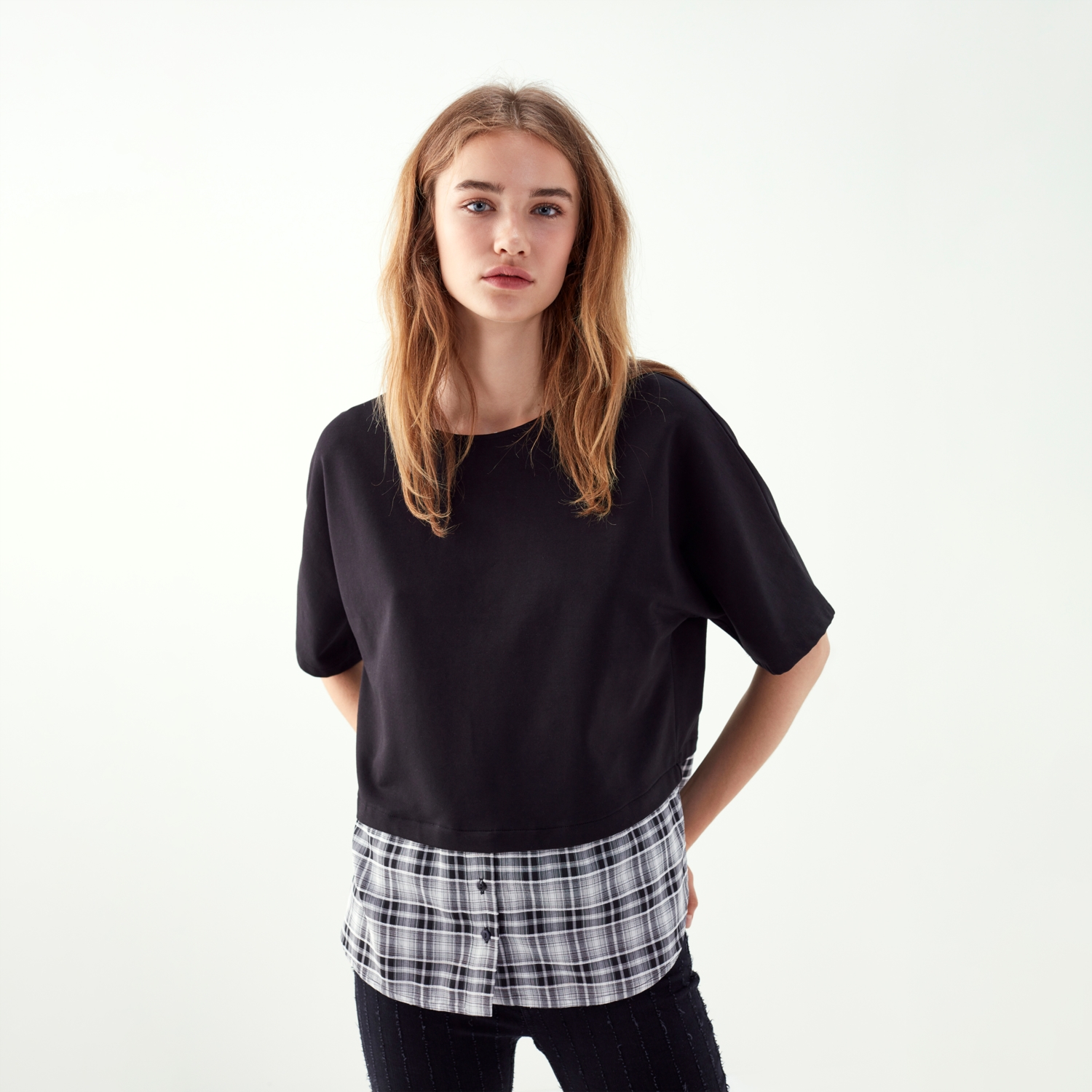 GÖMLEK DETAYLI BİSİKLET YAKA SWEATSHİRT