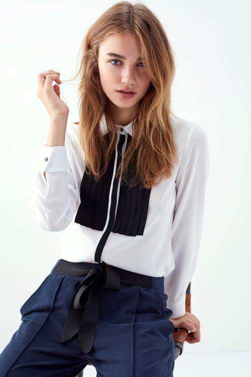  ÖNÜ PİLELİ REGULAR GÖMLEK