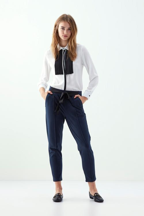  ÖNÜ PİLELİ REGULAR GÖMLEK