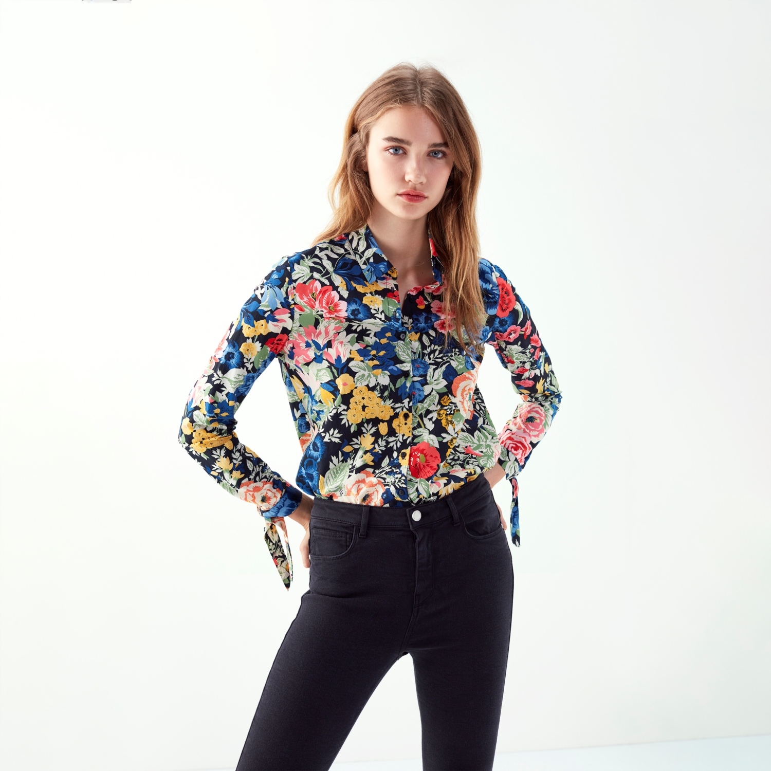 ÇİÇEK DESENLİ REGULAR GÖMLEK