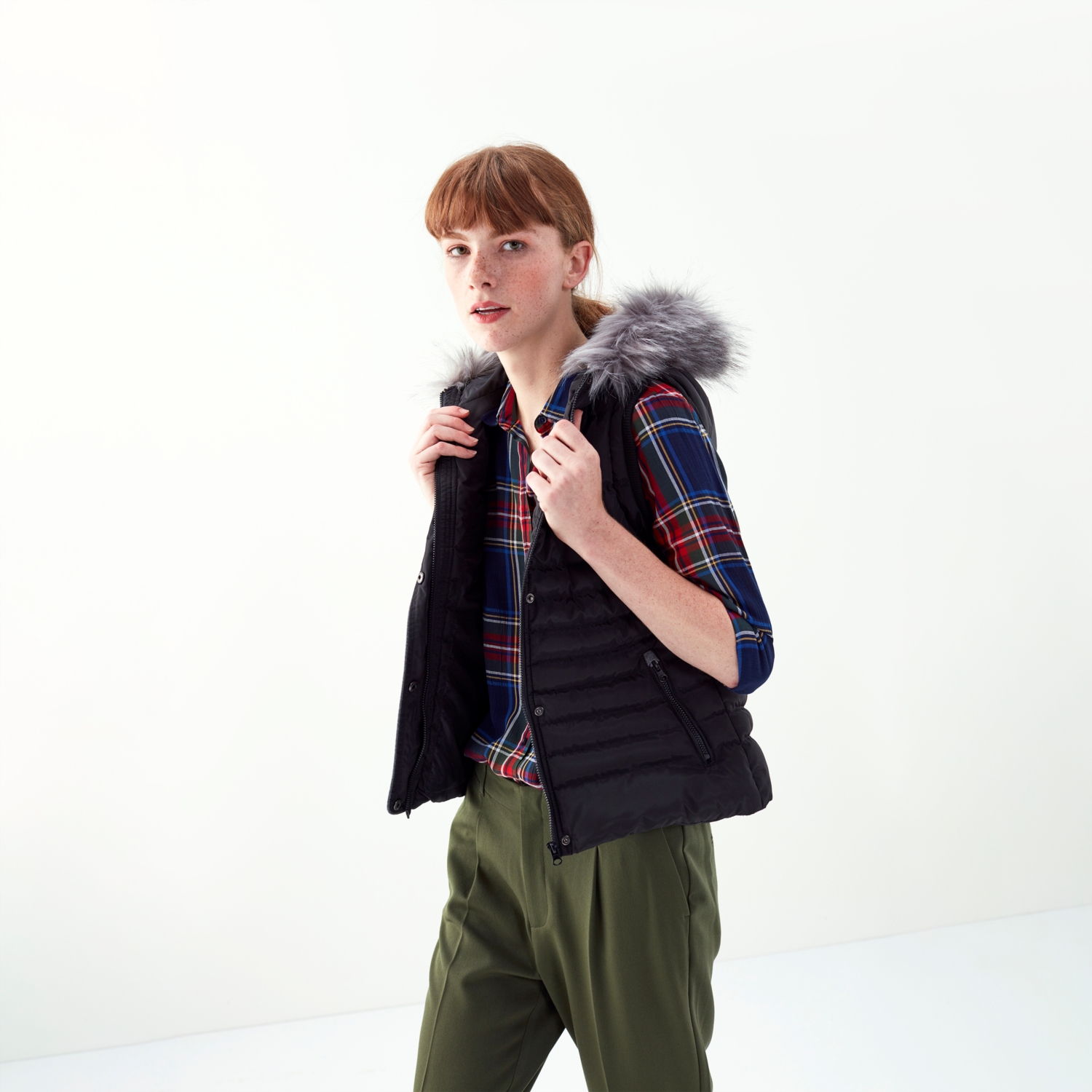 KAPÜŞONLU ŞİŞME YELEK