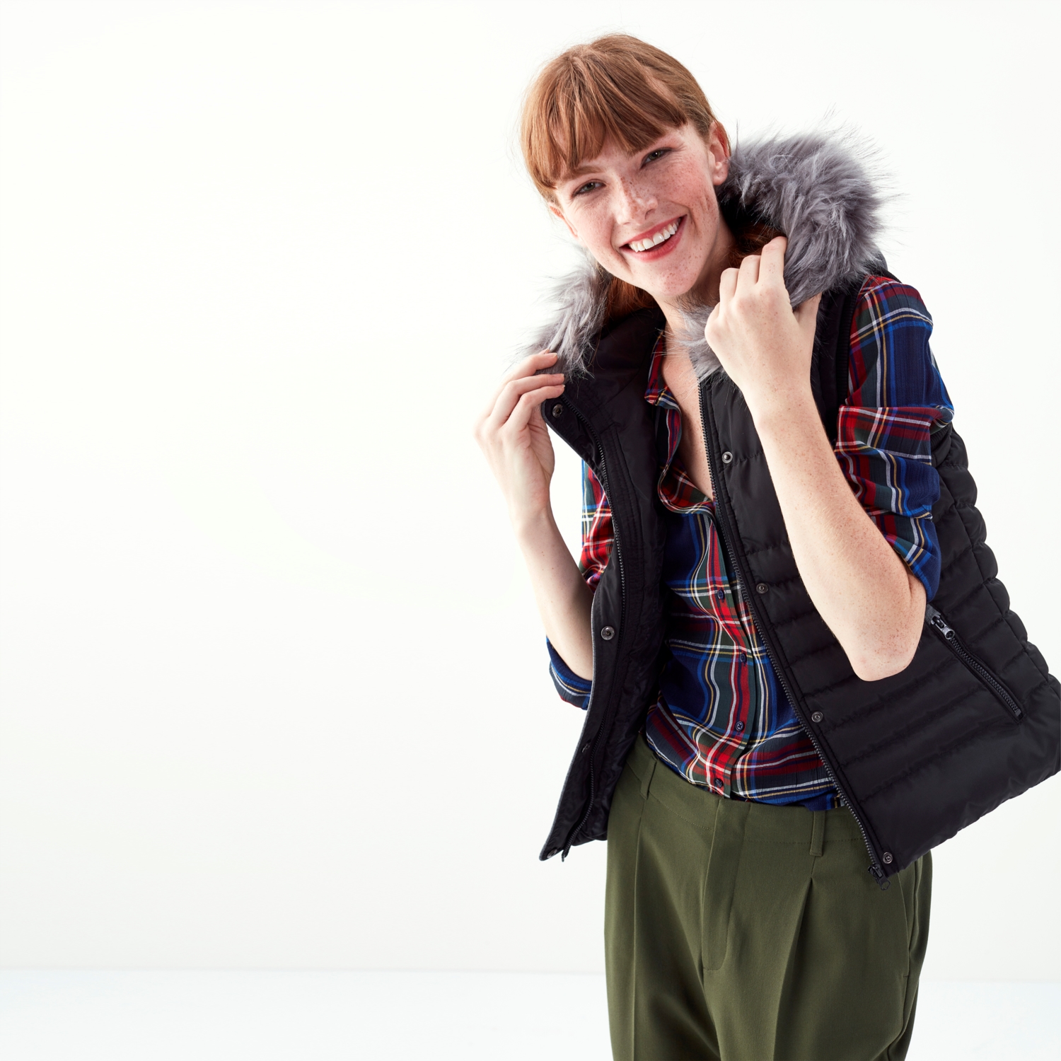 KAPÜŞONLU ŞİŞME YELEK