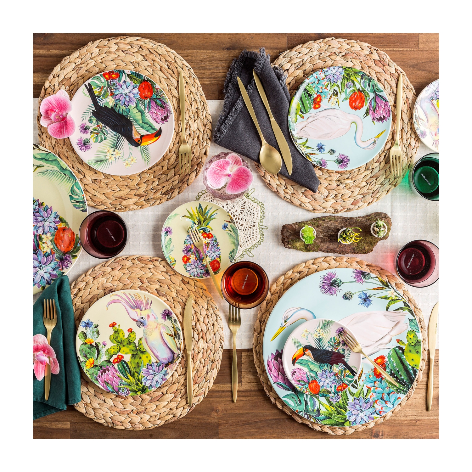 FLORAL TUCAN PASTA TABAĞI 21 CM