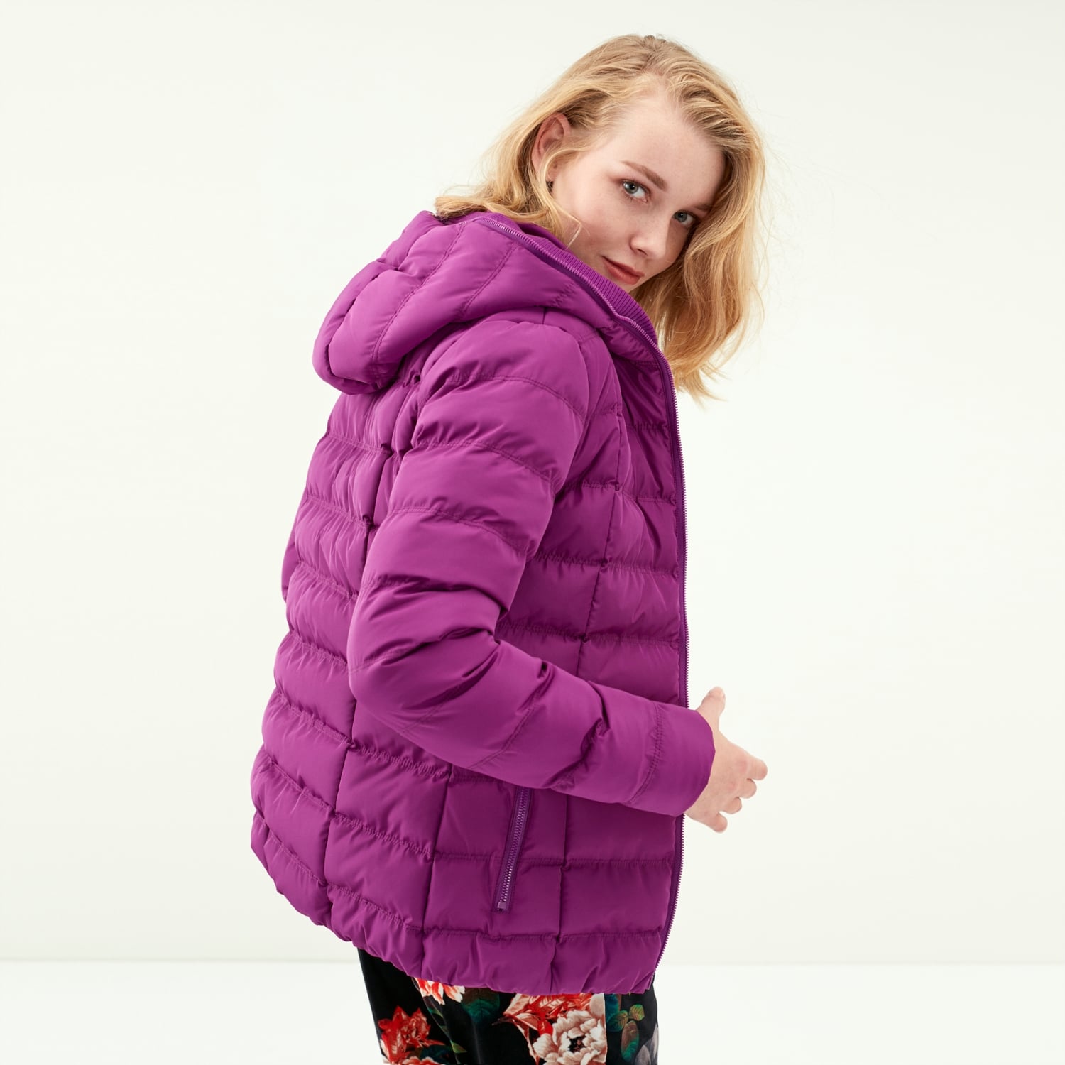 KAPÜŞONLU ŞİŞME MONT