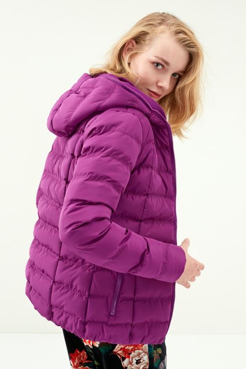  KAPÜŞONLU ŞİŞME MONT