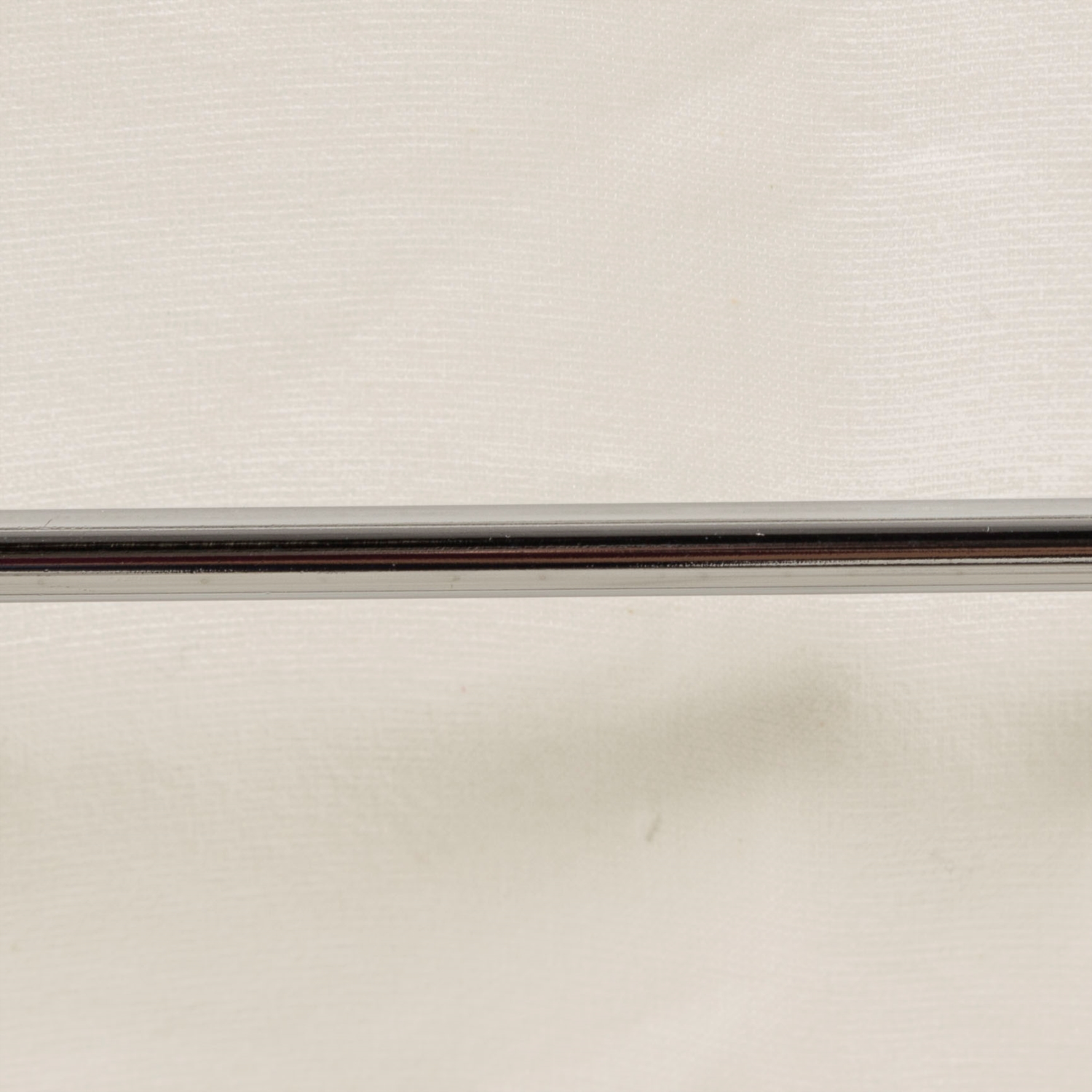 CHROME ÇERÇEVELİ BEYAZ ÇAMAŞIR SEPETİ TALL