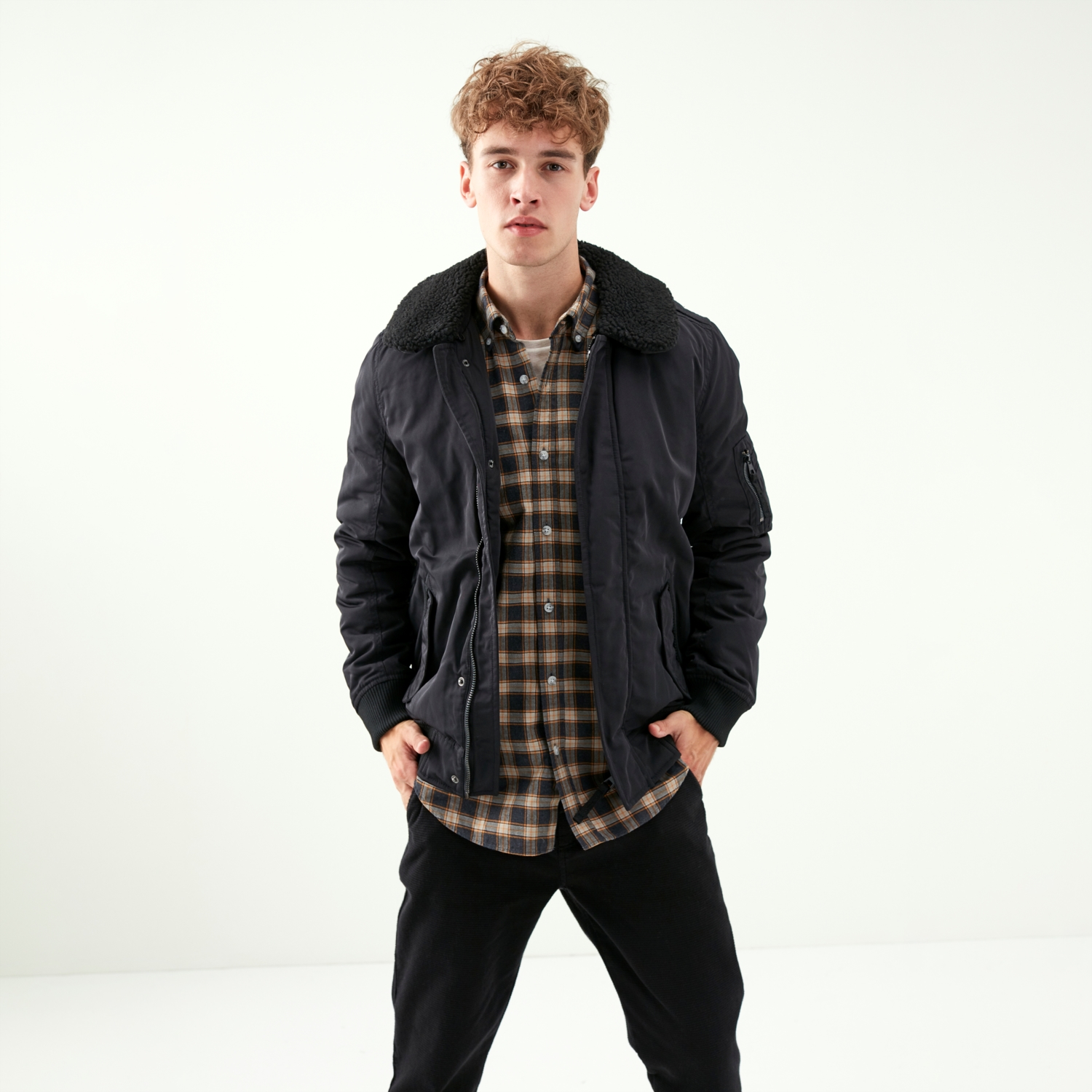 YAKA DETAYLI BOMBER CEKET