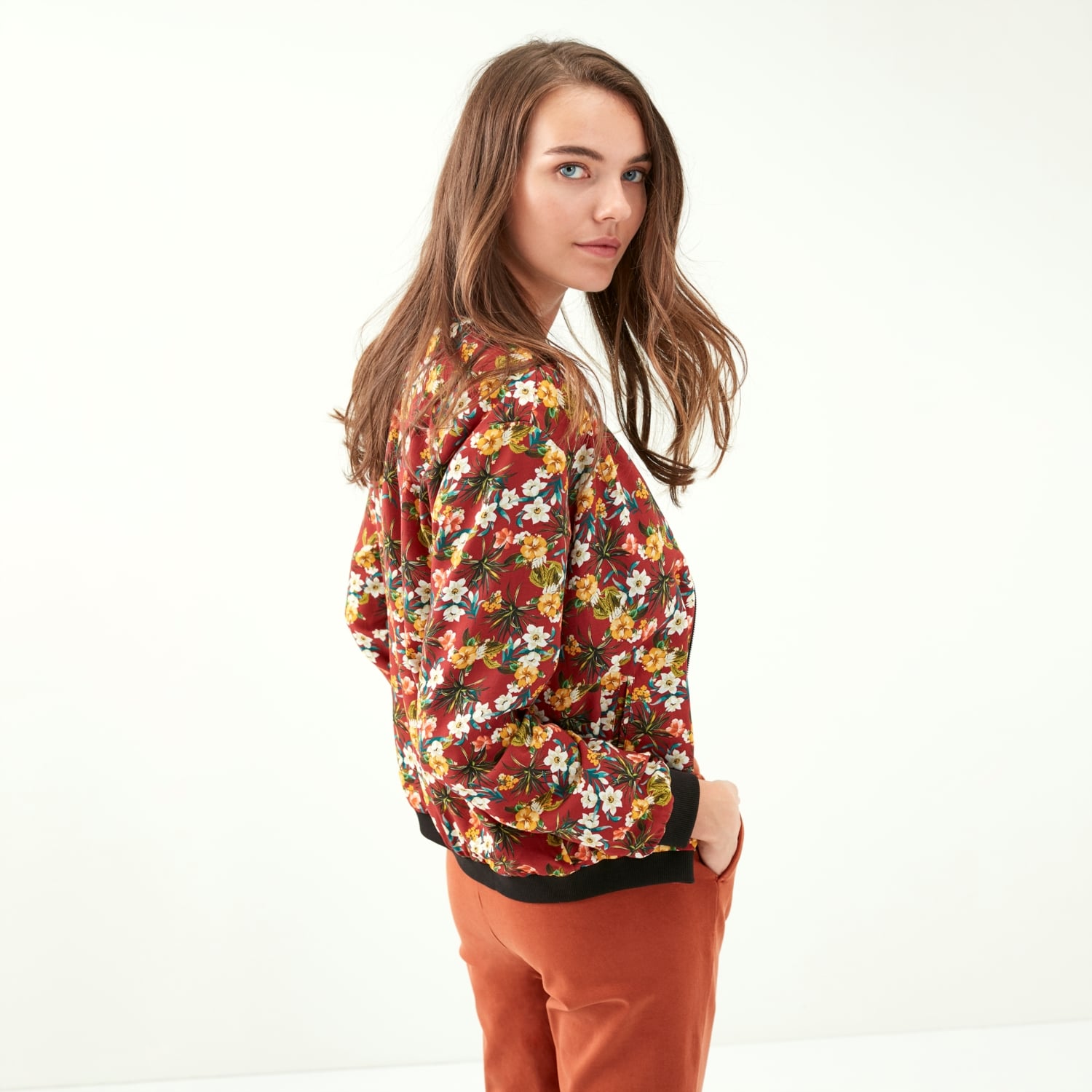 ÇİÇEK DESENLİ BOMBER CEKET