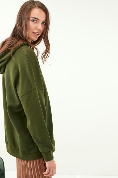  BASKILI KAPÜŞONLU ÖRME SWEATSHIRT