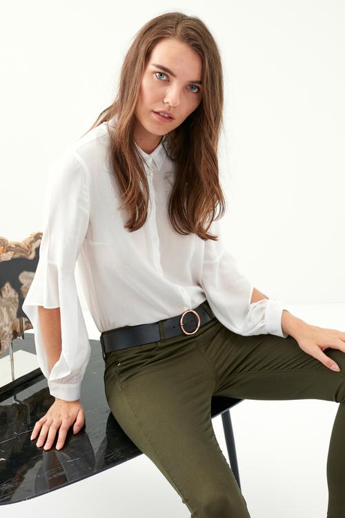  KOL DETAYLI BEYAZ REGULAR GÖMLEK