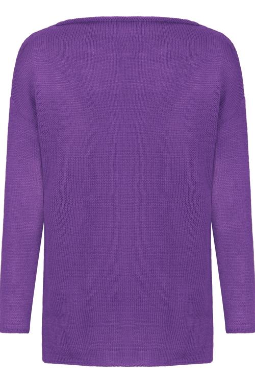  TAŞ İŞLEMELİ AÇIK YAKA KAZAK