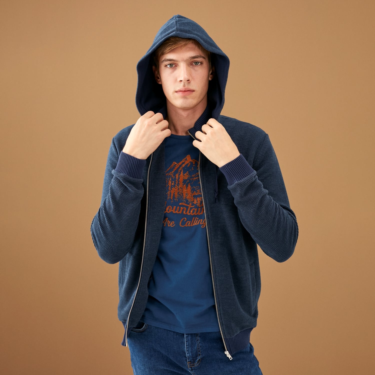 FERMUARLI KAPÜŞONLU SWEATSHIRT