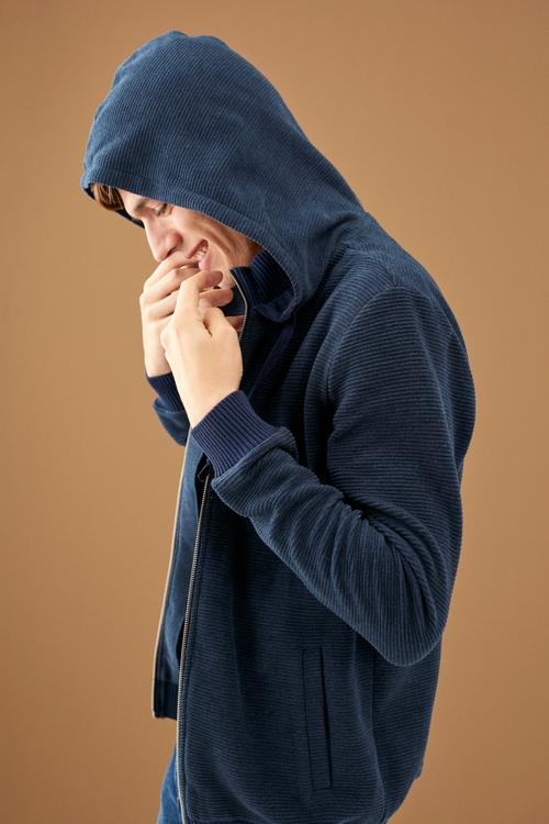  FERMUARLI KAPÜŞONLU SWEATSHIRT