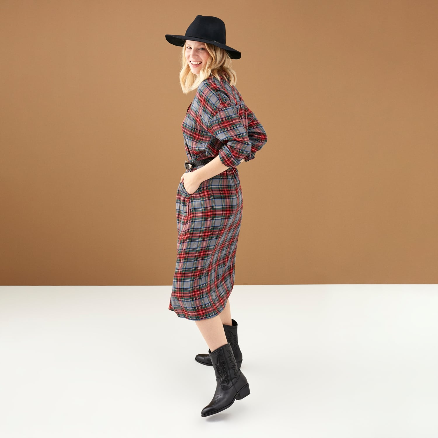 EKOSE DESENLİ MİDİ BOY A FORM ETEK