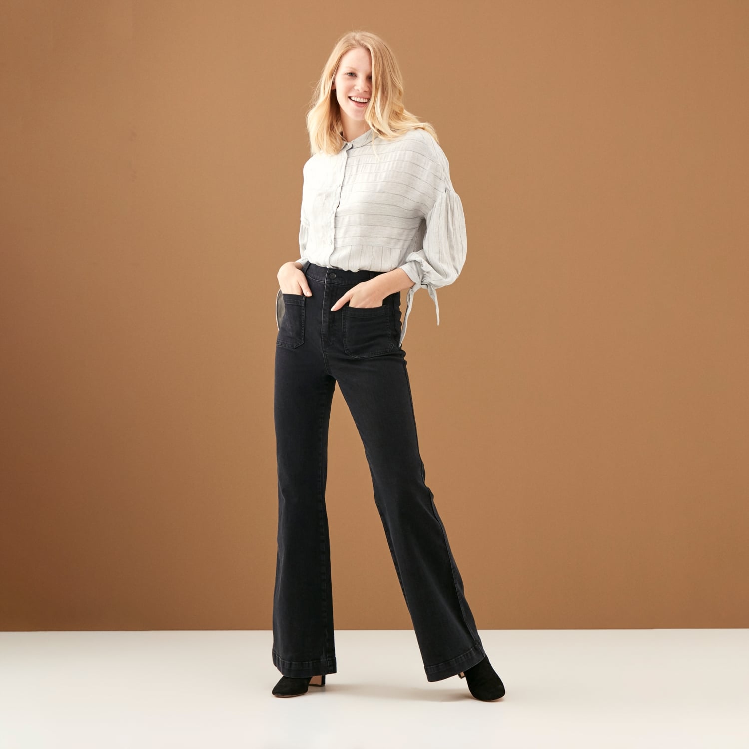 CEP DETAYLI İSPANYOL PAÇA JEAN PANTOLON