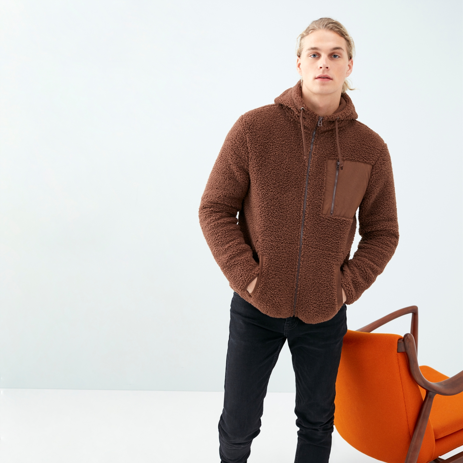 KAPÜŞONLU SWEATSHIRT