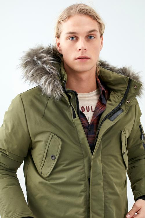  KAPÜŞONLU KALIN PARKA