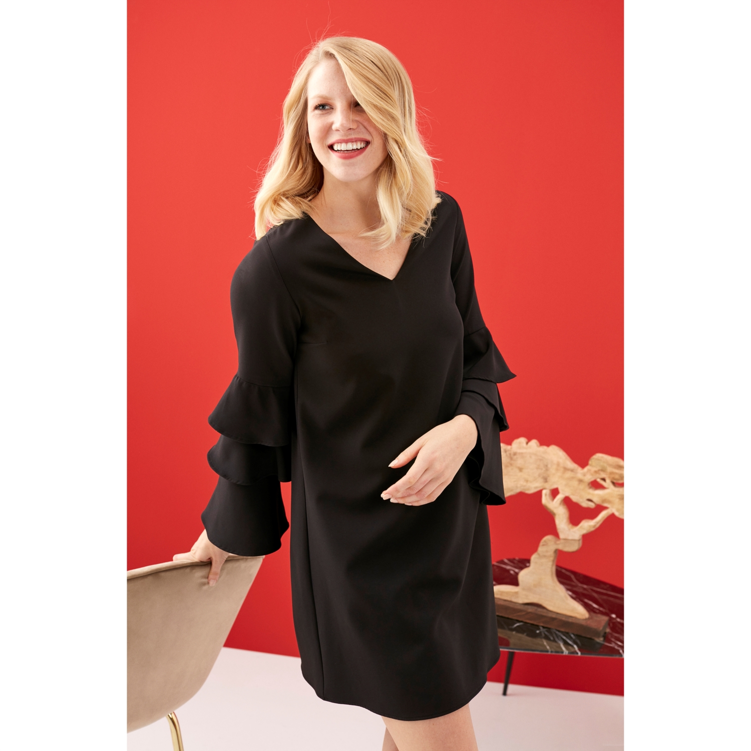 KOLLAR FIRFIRLI MİNİ BOY ELBİSE