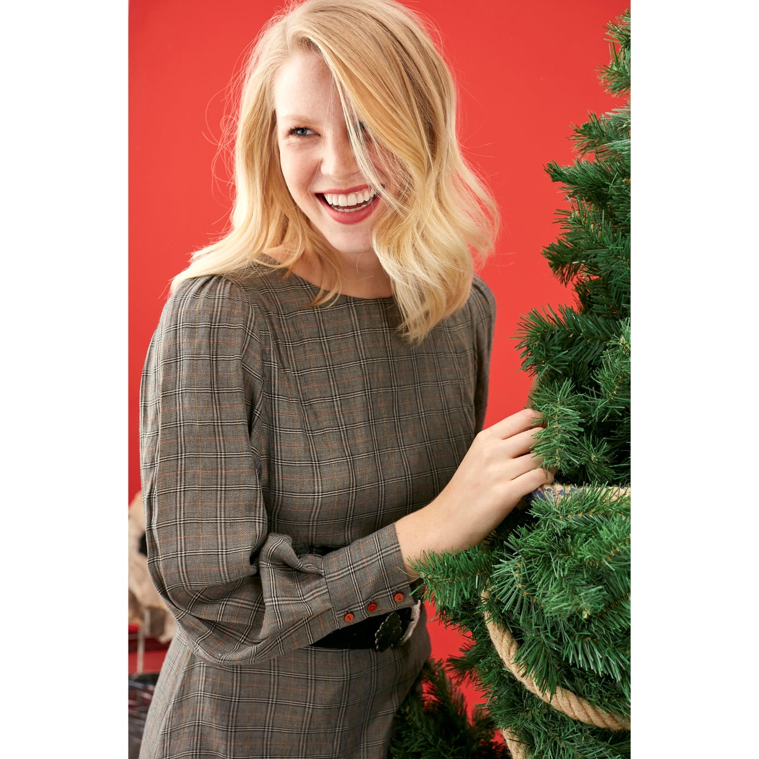 EKOSE DESENLİ DOKUME ELBİSE