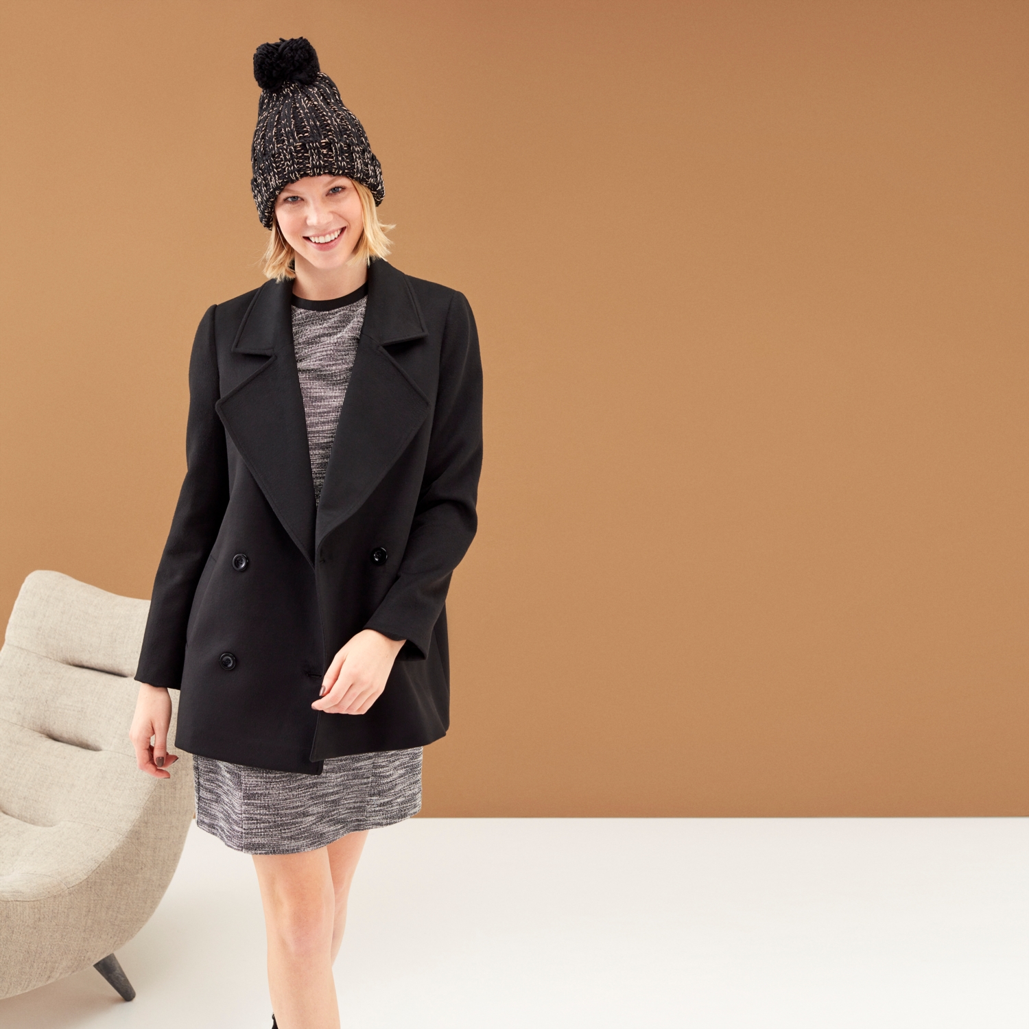 DÜĞME DETAYLI KAŞE KALIN KABAN