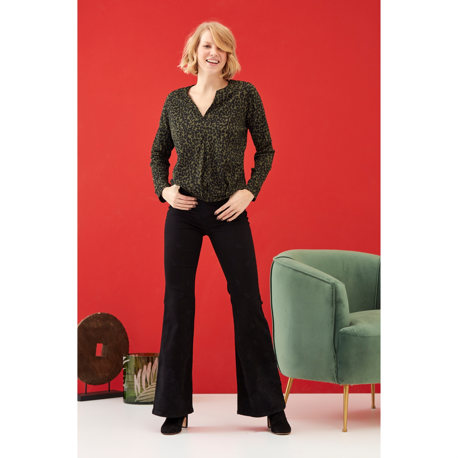 LEOPAR DESENLİ V YAKA CASUAL BLUZ