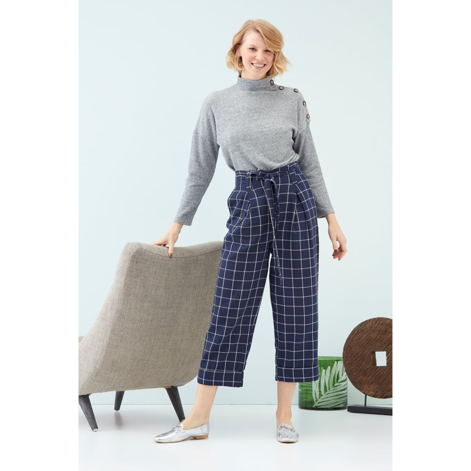 KARE DESENLİ BAĞLAMALI RELAX DOKUMA PANTOLON