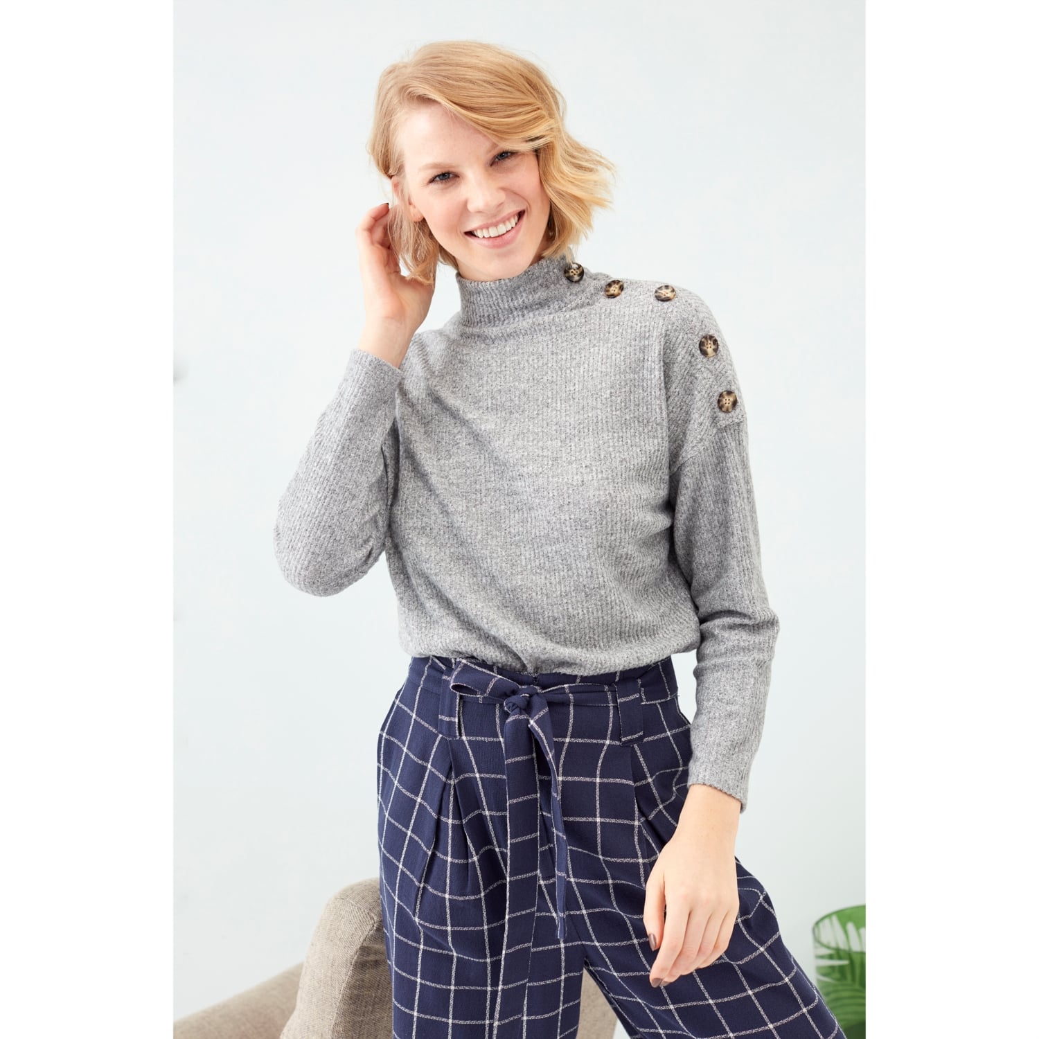 KARE DESENLİ BAĞLAMALI RELAX DOKUMA PANTOLON