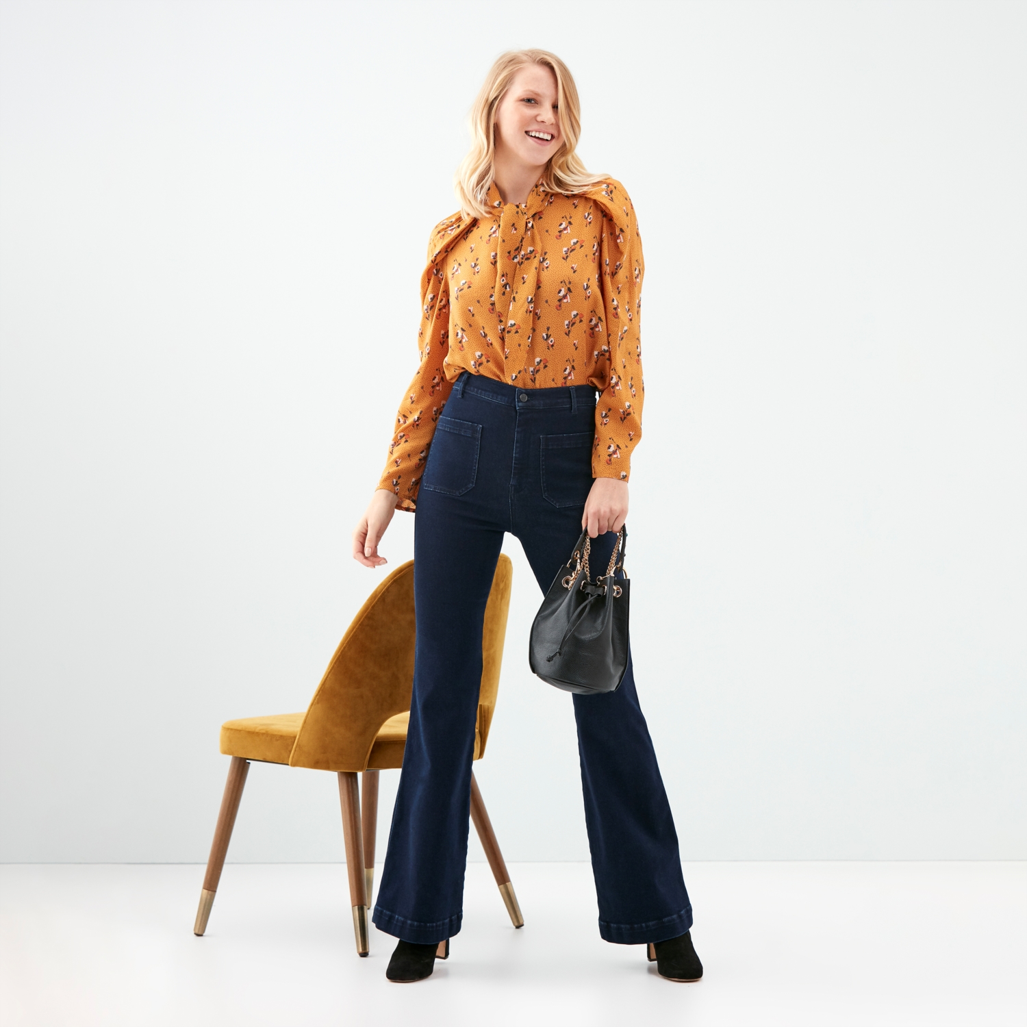 CEP DETAYLI FLARE JEAN DOKUMA PANTOLON