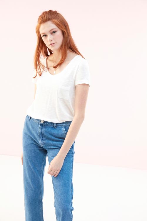  V YAKA T-SHIRT