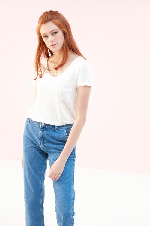  V YAKA T-SHIRT